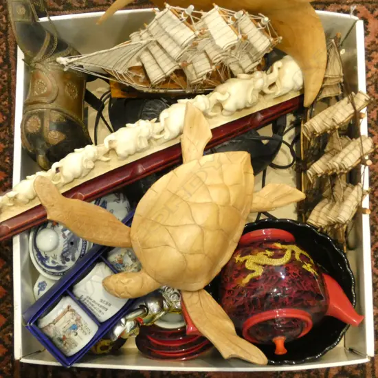 2 MODEL SHIPS, WOODEN TURTLE & STING RAY, CERAMICS ETC