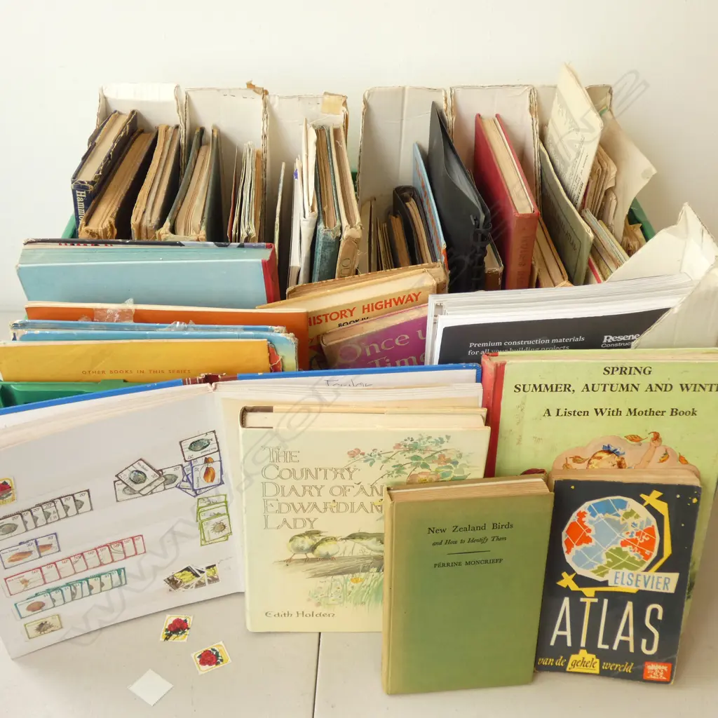 VINTAGE BOOKS Image 1++