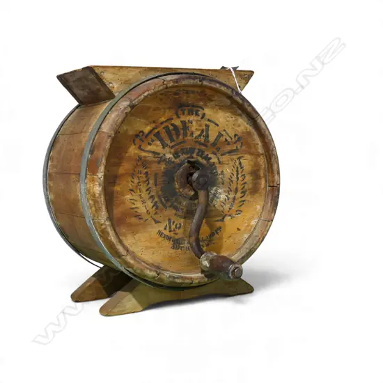 N.Z. BARREL BUTTER CHURN internal mechanism missing, old borer H.380mm