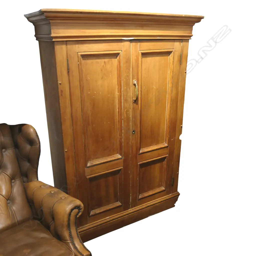 RIMU CABINET 1185x460x1660mm Image 1++