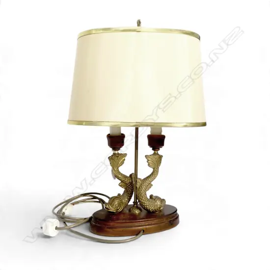 TABLE LAMP w. 2 METAL DOLPHINS H.570mm