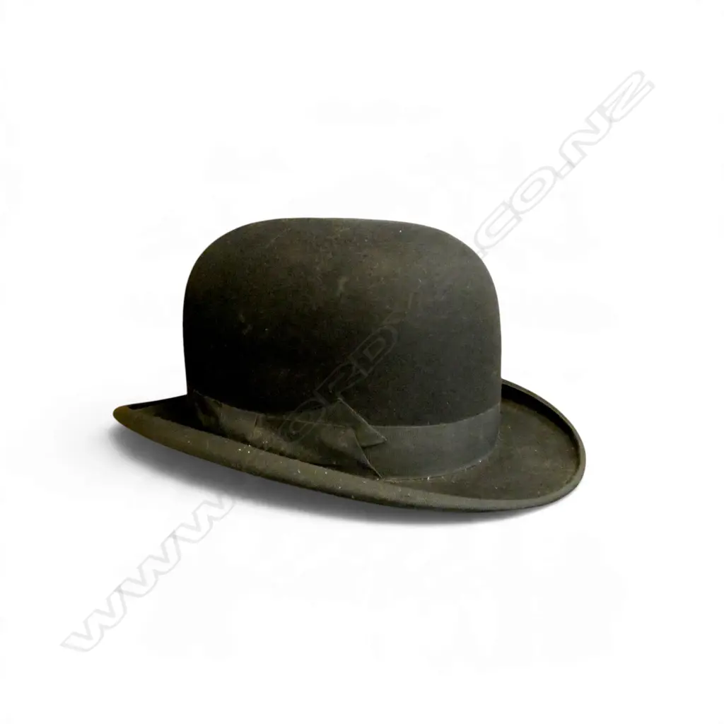 VINTAGE BOWLER HAT (SZ 6 7/8) IN HAT BOX Image 1++