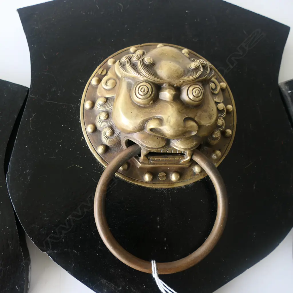 4 BRASS DOOR KNOCKERS ON WOODEN SHIELDS 290x235mm Image 1++