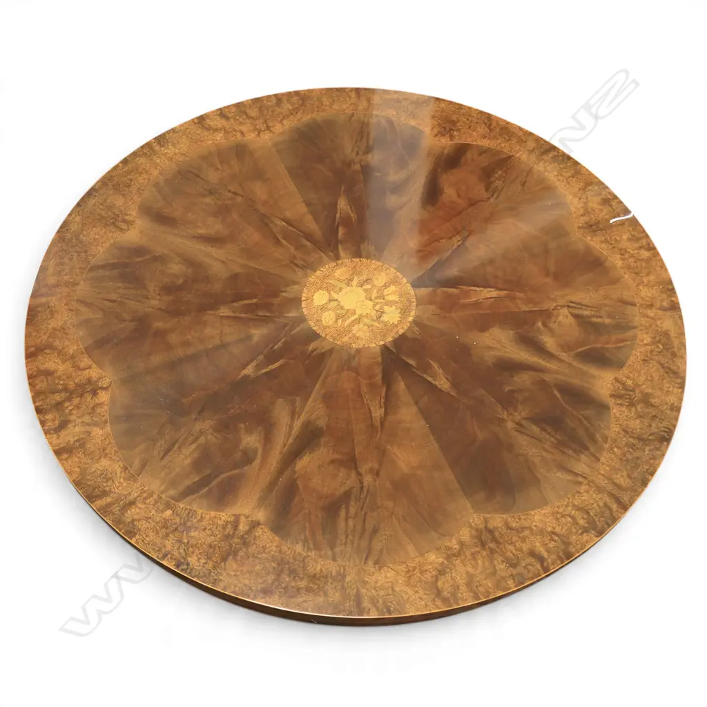 REGENCY STYLE COFFEE TABLE H.475mm, 990mm dia Image 1++