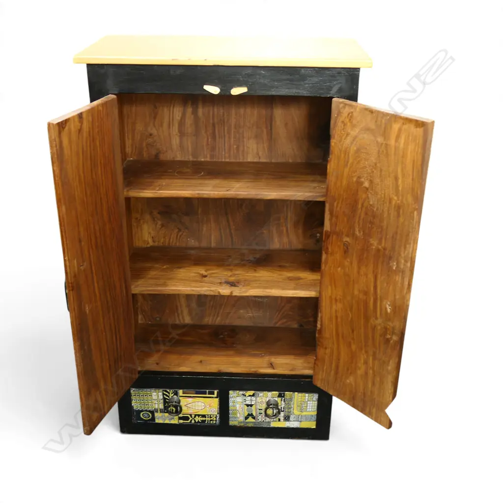 PAINTED CABINET 600x320x985mm Image 1++