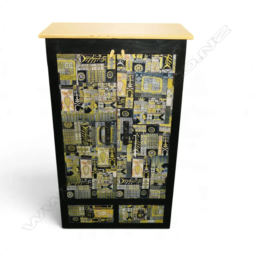 PAINTED CABINET 600x320x985mm Image 1++