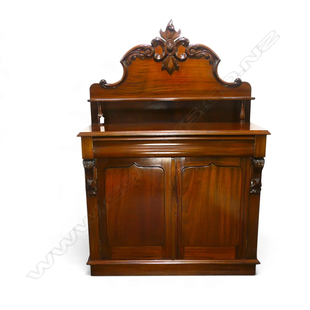 VICTORIAN STYLE MAHOGANY CHIFFONIER 1070x450x1570mm Image 1++