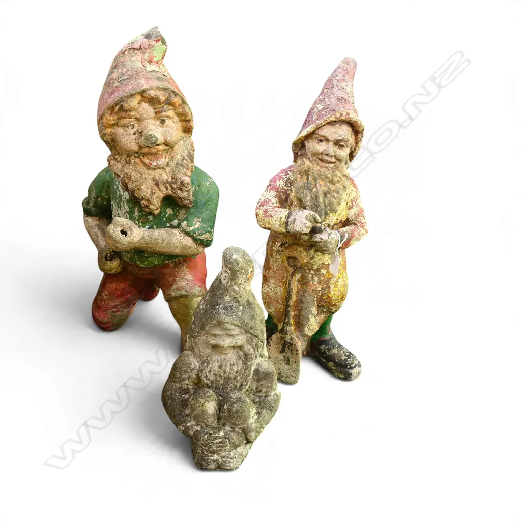 3 CONCRETE GARDEN GNOMES, FAULTS H.500mm Image 1++