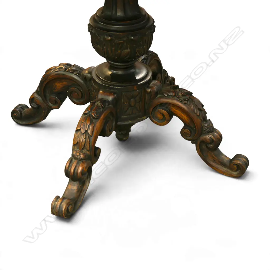 VICTORIAN OCCASIONAL TABLE 1170x780x750mm Image 1++