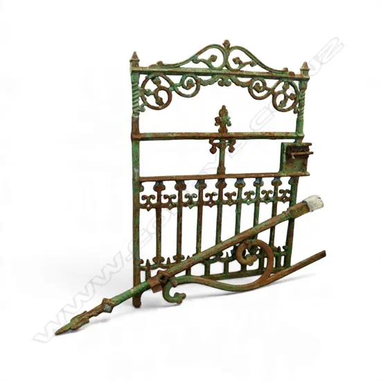VINTAGE IRON GATE (850x1190mm GATE ONLY)