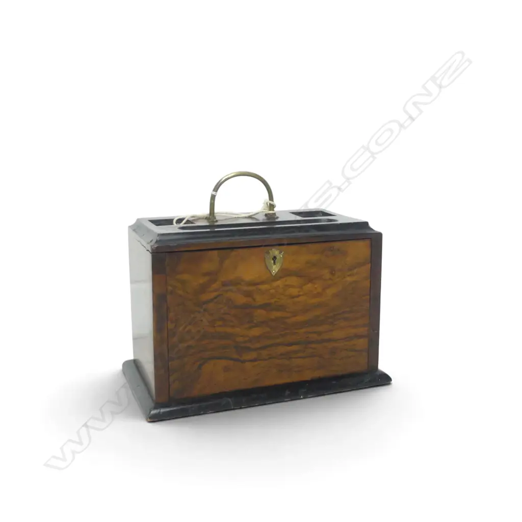 VINTAGE WOODEN STATIONARY BOX w. key H.240mm Image 1++
