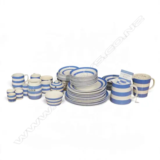 ASST. CORNISHWARE INCL. 2 JUGS