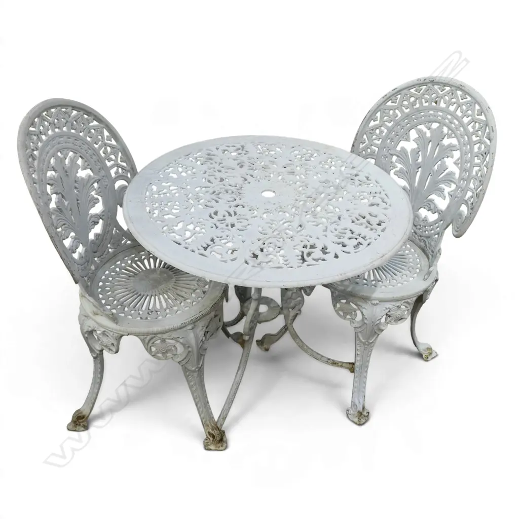 WHITE PAINTED METAL OUTDOOR TABLE & 2 CHAIRS Dia.710mm Image 1++