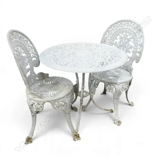 WHITE PAINTED METAL OUTDOOR TABLE & 2 CHAIRS Dia.710mm