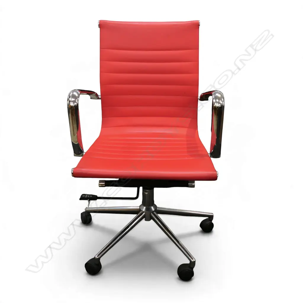 WHITE EAMES STYLE OFFICE CHAIR Image 1++