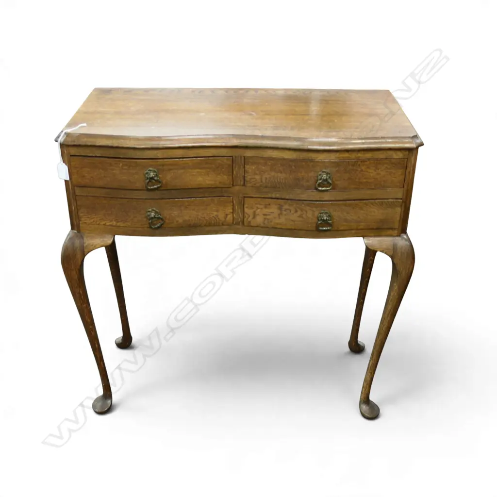 OAK SIDE TABLE w. 4 DRAWERS Image 1++