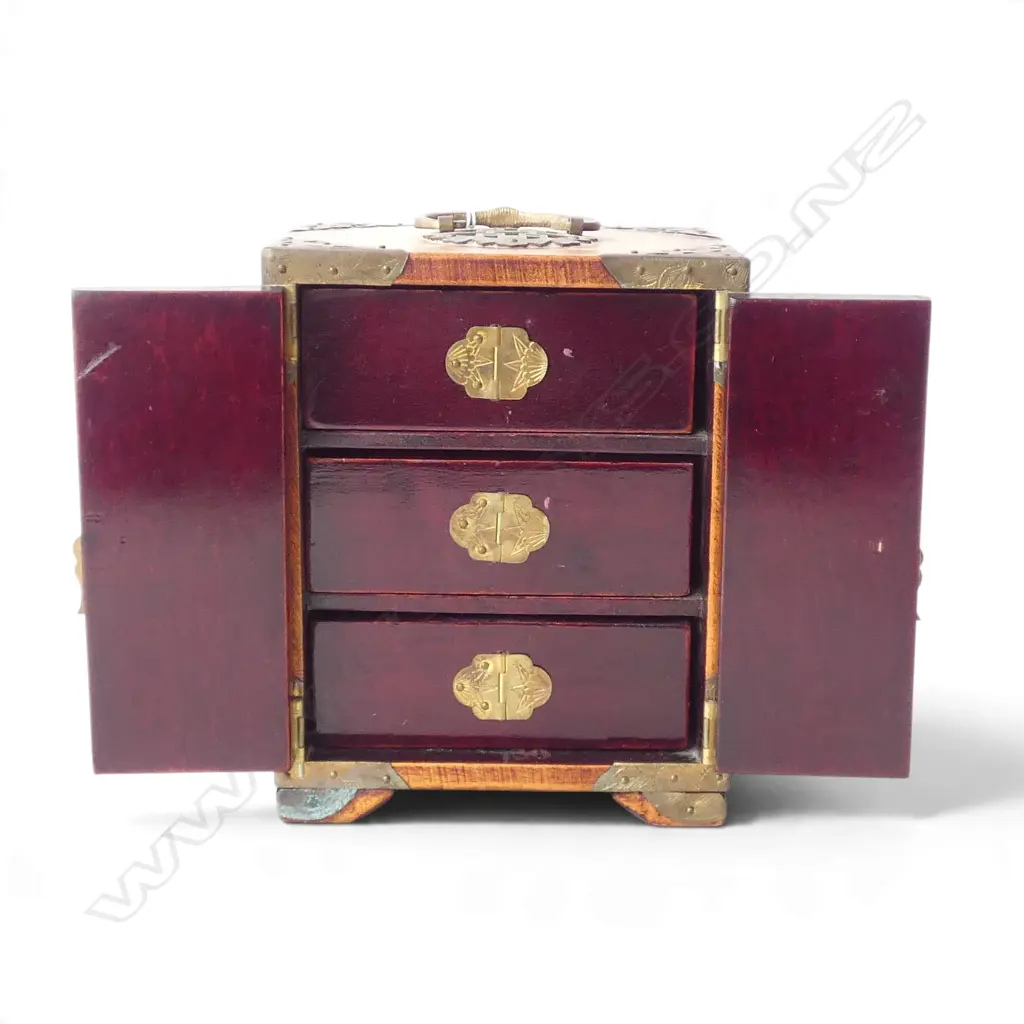 ORIENTAL JEWELLERY CABINET H.180mm Image 1++