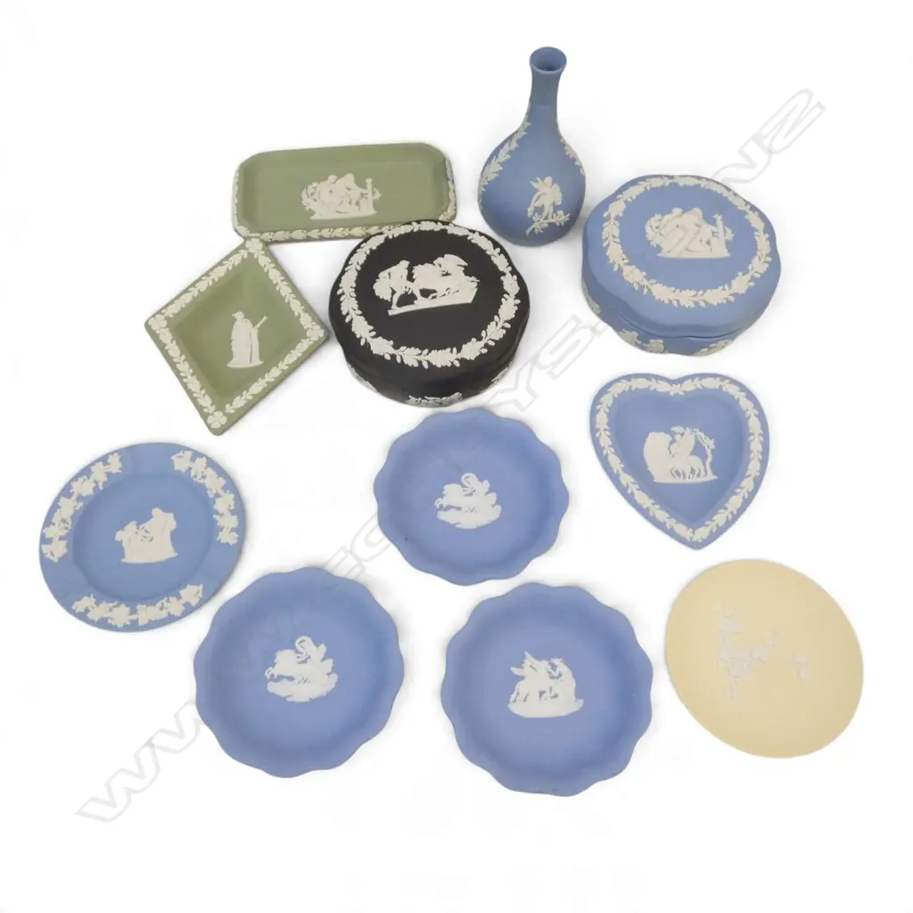 11 PCES WEDGWOOD JASPERWARE 125mm dia Image 1++