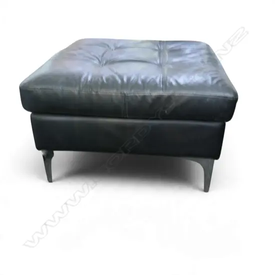 BLACK LEATHER OTTOMAN 730x730x450mm