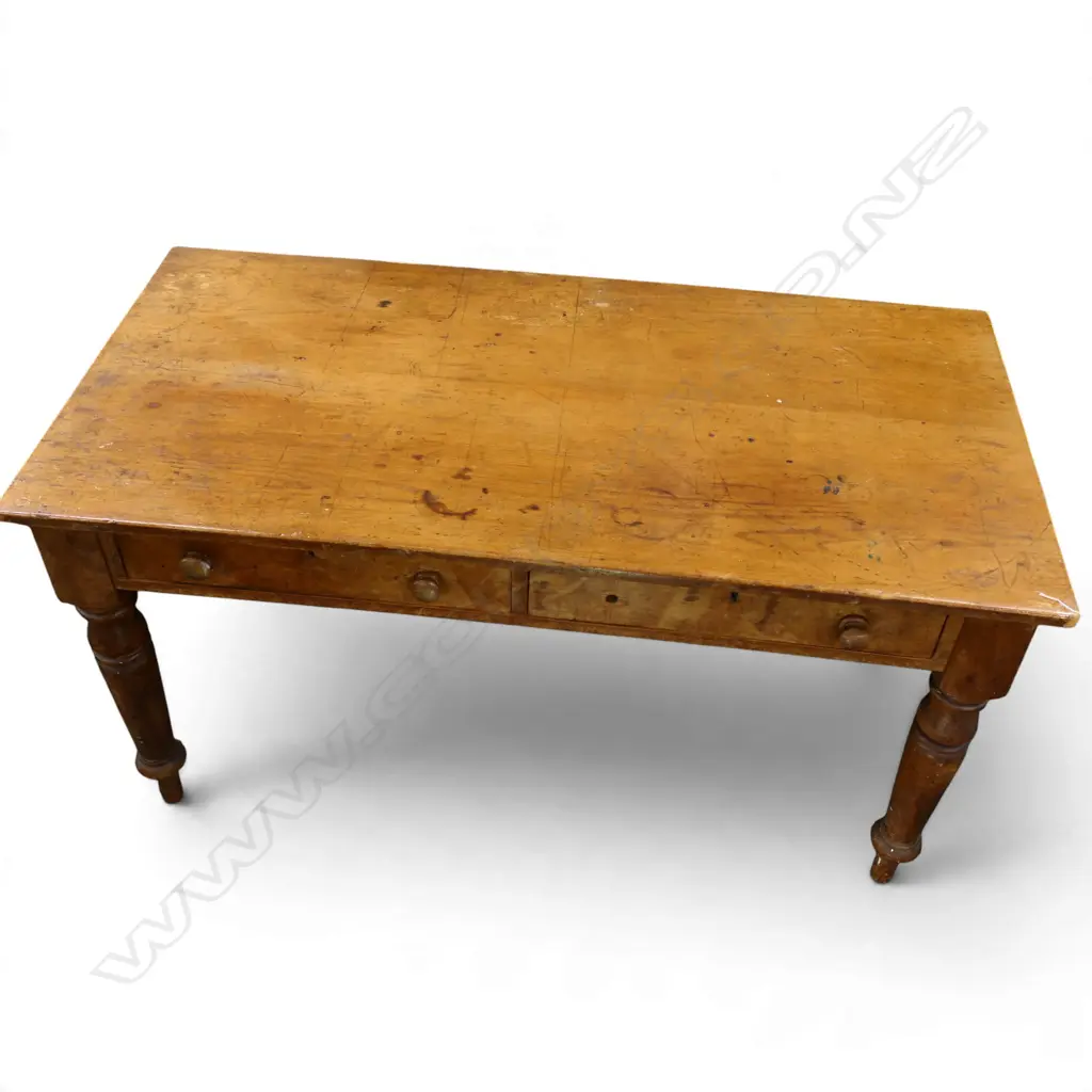 VINTAGE DESK w. 2 DRAWERS (1 KNOB MISSING) 1440x735x760mm Image 1++