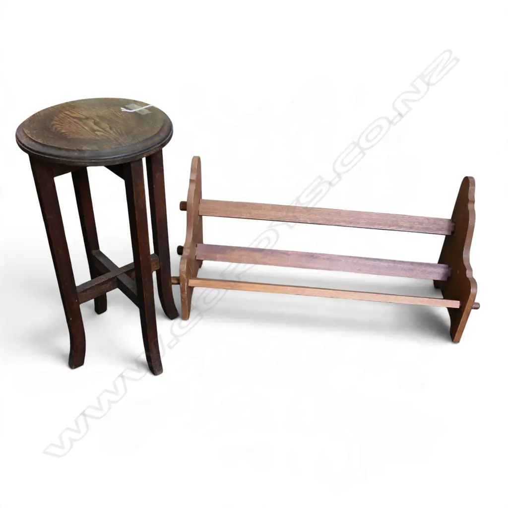 SMALL WOODEN TABLE H.520mm, WOODEN STAND W.700mm Image 1++