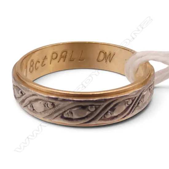 18ct GOLD & PALLADIUM BAND RING 4.48gms size P