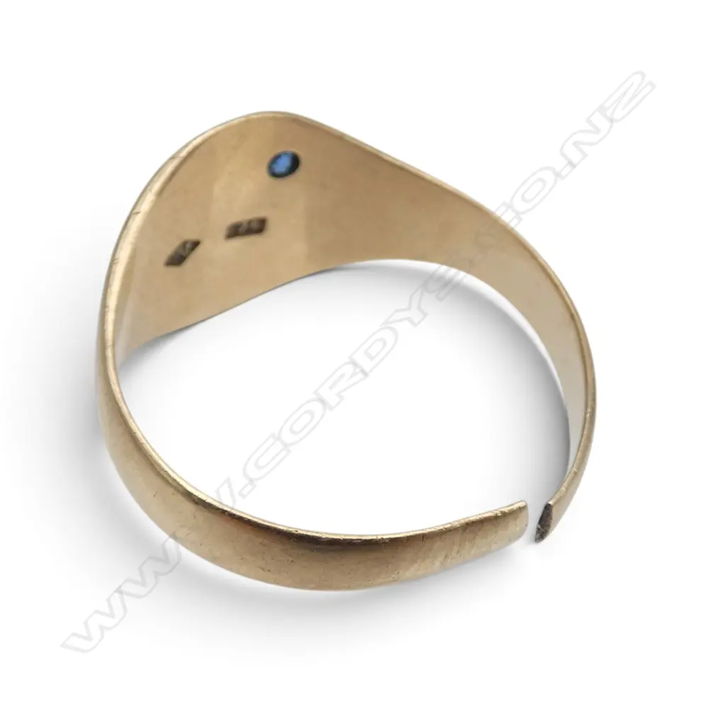 9CT SIGNET RING, SHANK BROKEN 2.8gms Image 1++