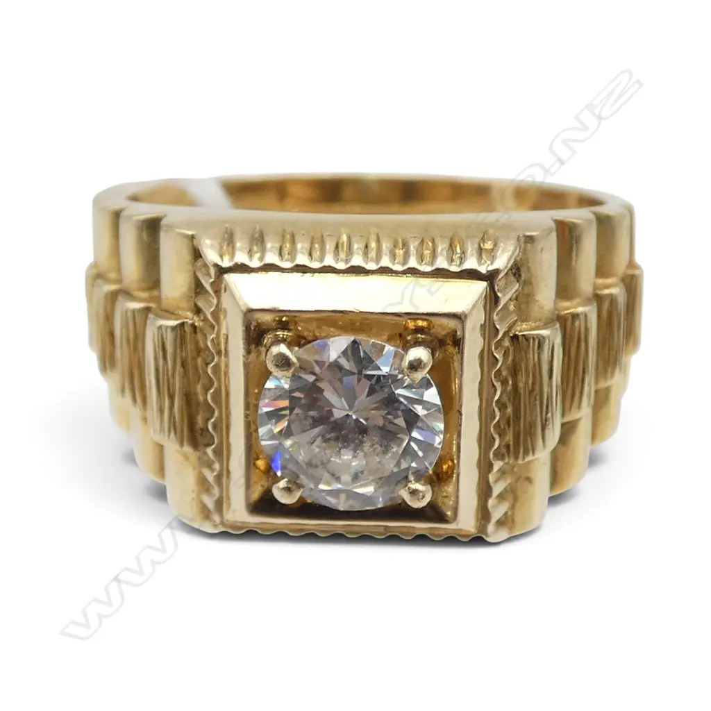 12ct FAUX DIAMOND RING, 10.14gm, SIZE T, stamped 18ct tests as 12ct Image 1++