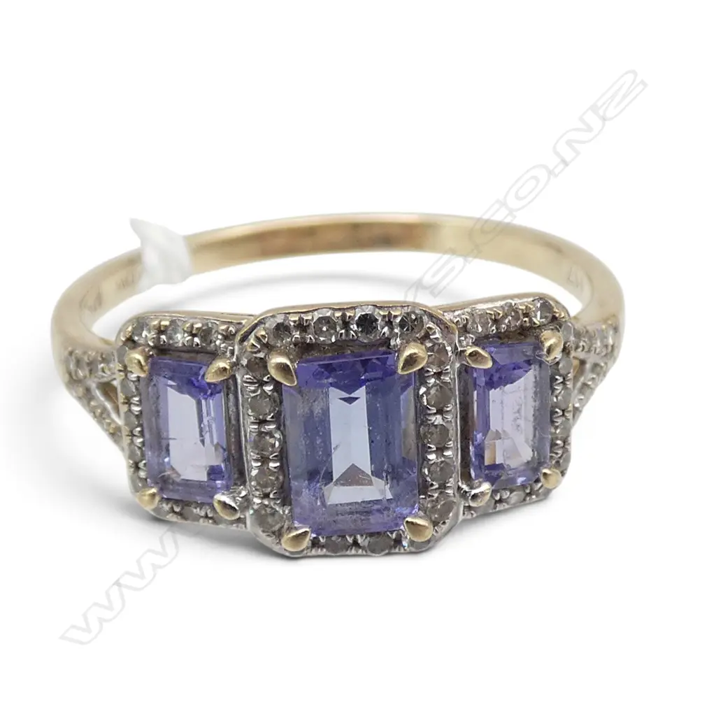 10ct TANZANITE & DIAMOND RING, 2.67gm, SIZE T Image 1++