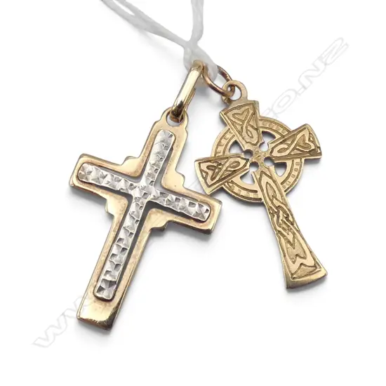 2 9ct GOLD CROSS PENDANTS 2.2GMS