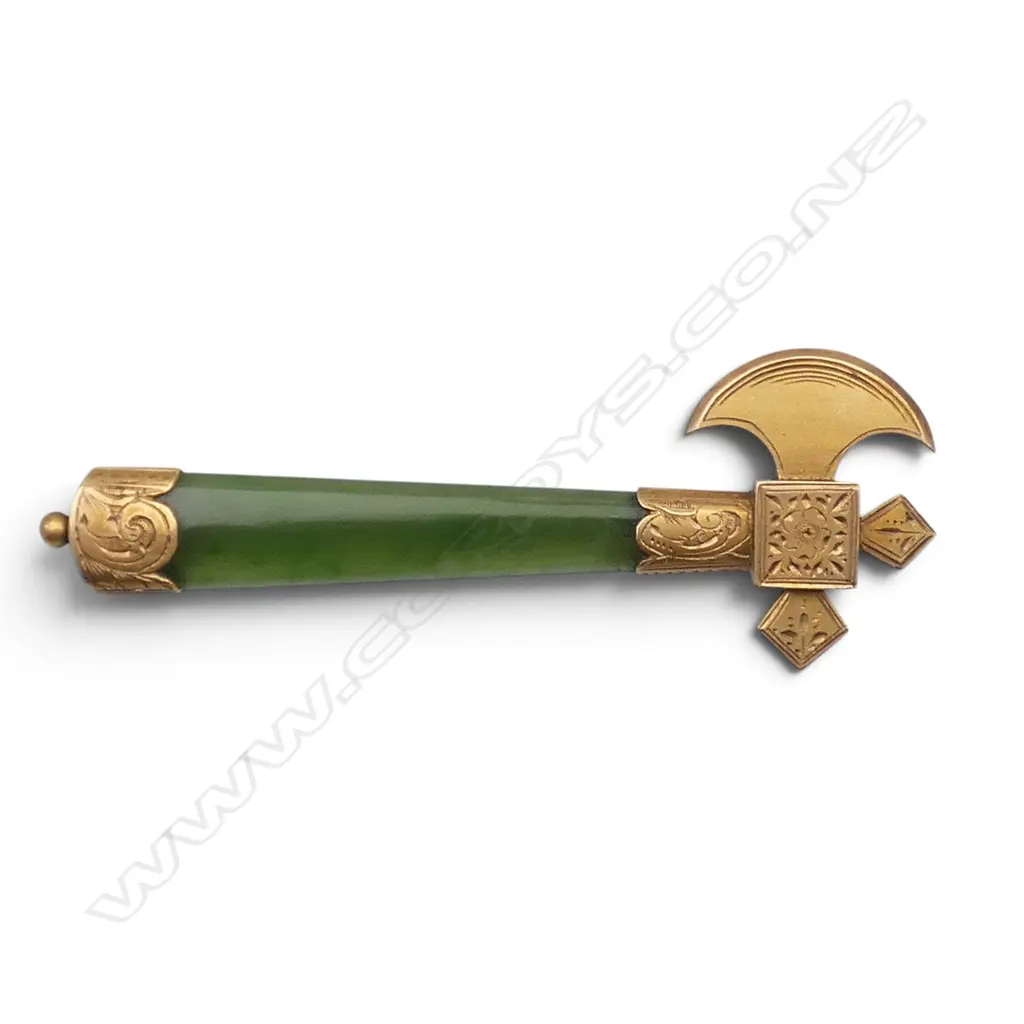 12ct & POUNAMU AXE FORM BROOCH L.70mm 10.46gms Image 1++