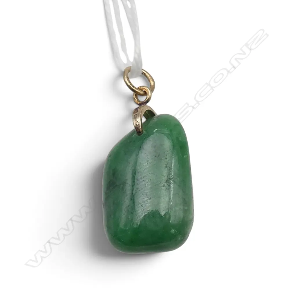 JADEITE GREEN polished pebble form PENDANT with gold plated bale fitting Image 1++