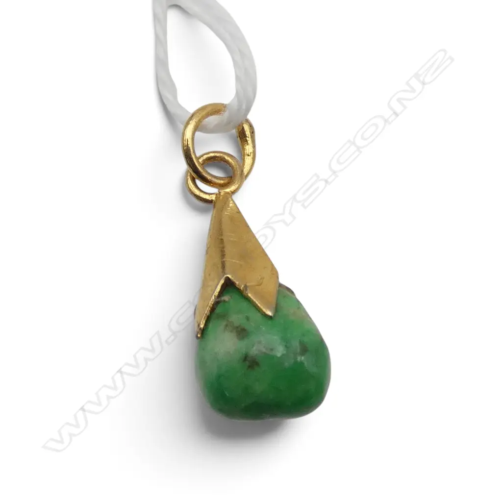 BRIGHT GREEN JADEITE SMALL PENDANT with gold plated bale fitting Image 1++