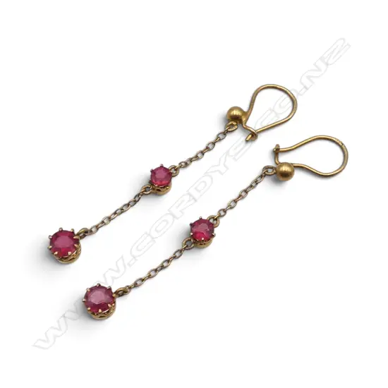 PR 9ct RED GEMSTONE DROP EARRINGS, 1.62gm