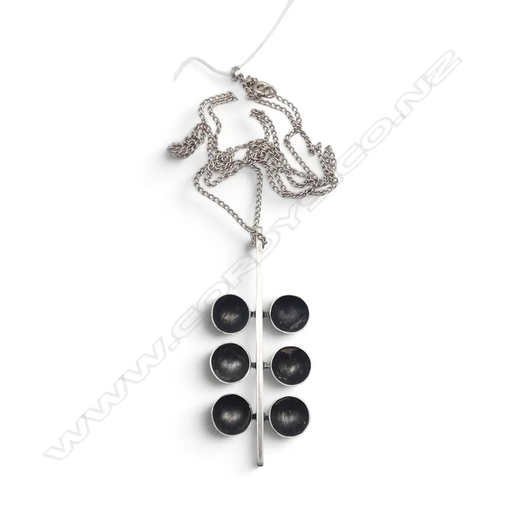 VINTAGE SCANDINAVIAN DESIGN SILVER PENDANT ON SILVER CHAIN  Image 1++