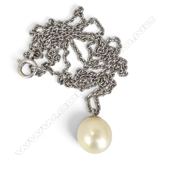 9ct WHITE GOLD PEARL NECKLACE, L.410mm, 2.50gm=chain, spring ring needs attn