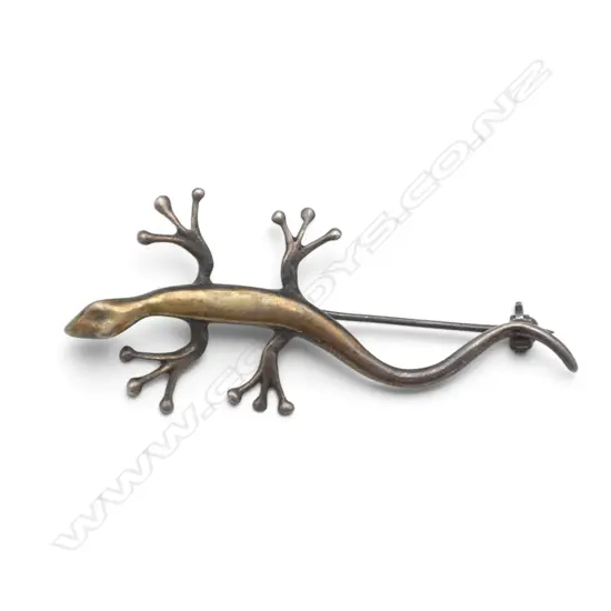 SILVER LIZARD BROOCH