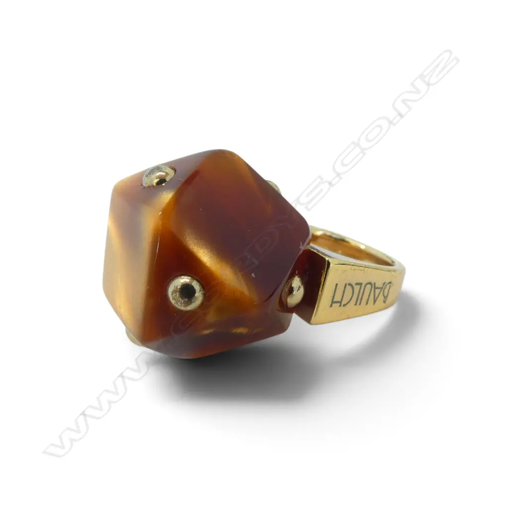 4 COSTUME RINGS (1 SWAROVSKI, BOXED) Image 1++