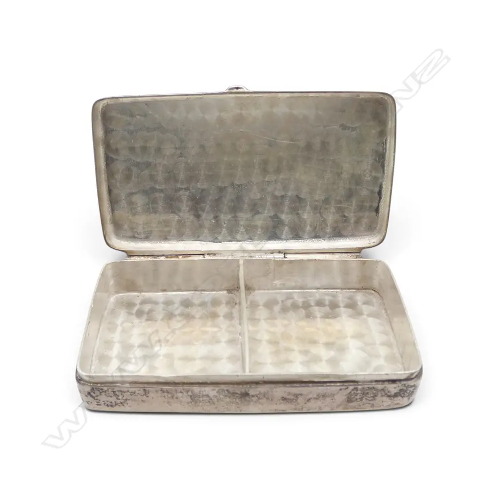 STG SILVER HINGED STAMP BOX, STAMPED 'STERLING 925', 38gms, L.57mm, W.30mm Image 1++
