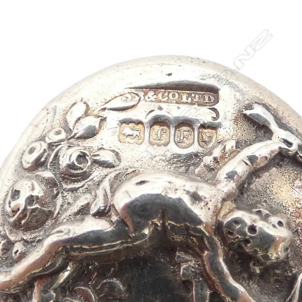 6 STG SILVER BUTTONS, LONDON 1901 30mm dia 56gms Image 1++