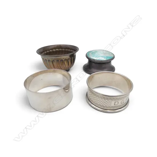 4 PCES STG SILVER; 2 NAPKIN RINGS, BOWL & CONTAINER 88gms