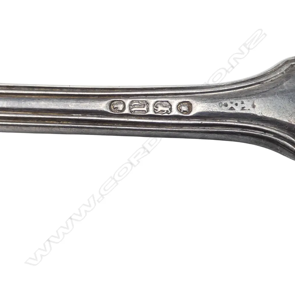VICTORIAN SMALL STG SILVER LADLE, LONDON 1856, 90gms Image 1++