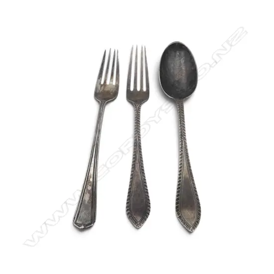 3 PCES STG SILVER UTENSILS 71gms