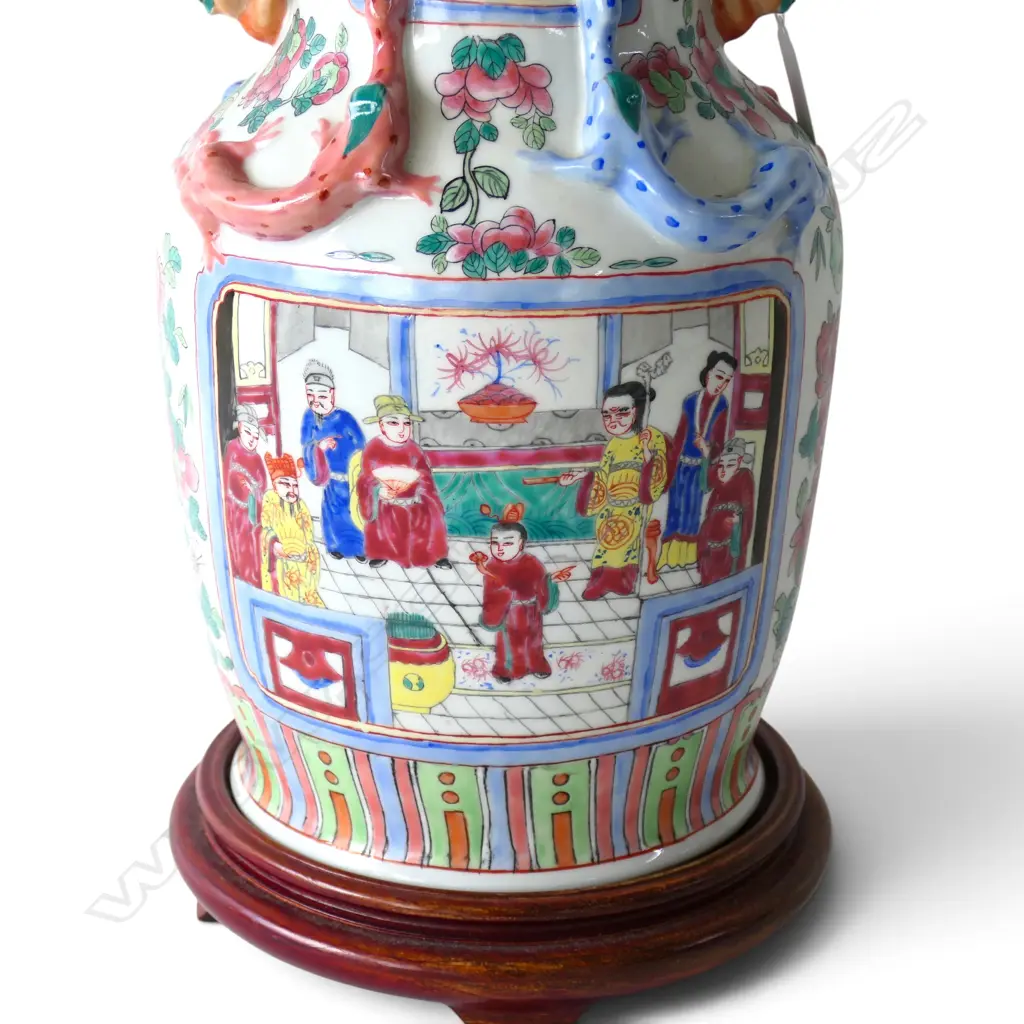 ORIENTAL VASE ON STAND (HOLE DRILLED IN BASE) H.395mm Image 1++
