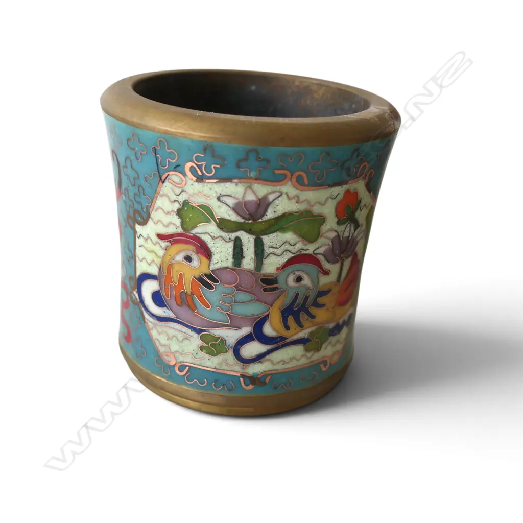 4 PCES ORIENTAL CLOISONNE; LIDDED BOX W.140mm, 2 BOWLS, POT Image 1++