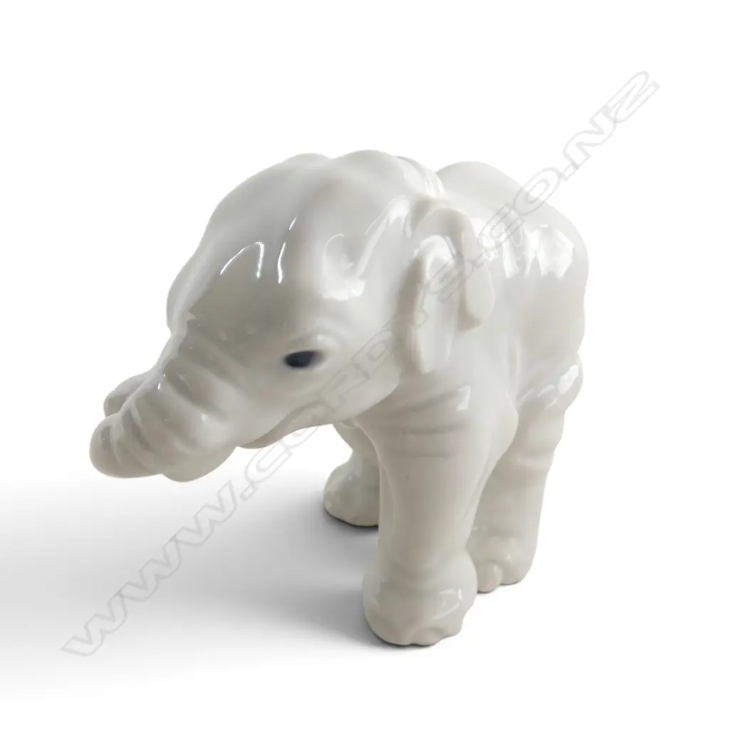 ROYAL COPENHAGEN FIGURINE White Elephant, by Jeanne Grut, H.70mm Image 1++