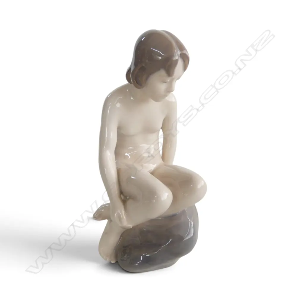 ROYAL COPENHAGEN FIGURINE Girl on Stone by Ada Bonfils c.1975/79, 140mm Image 1++