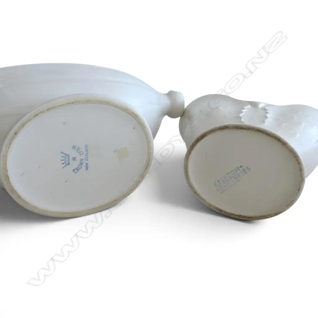 2 CROWN LYNN VASES; #671 W.360mm HAIRLINE, KELSTON POTTERIES #604 H.185mm Image 1++