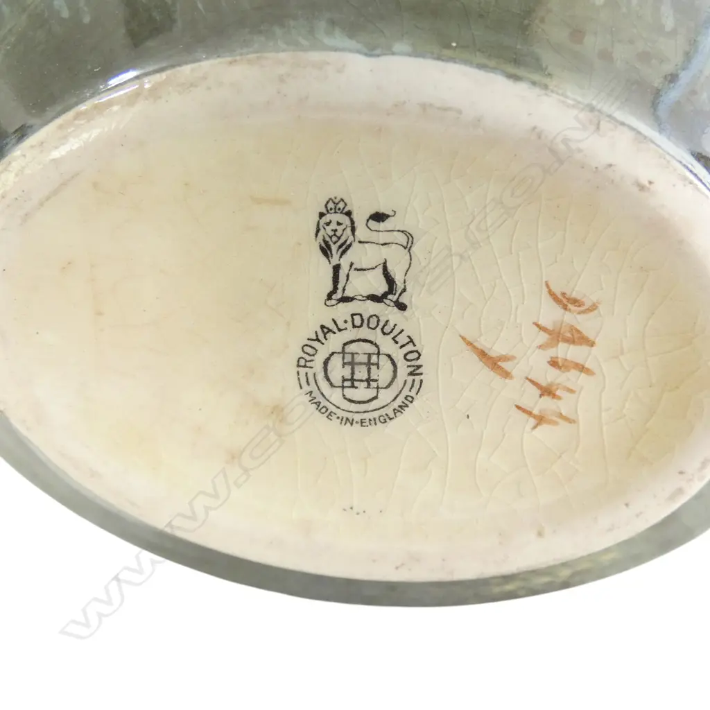 2 ROYAL DOULTON JUGS H.150mm Image 1++
