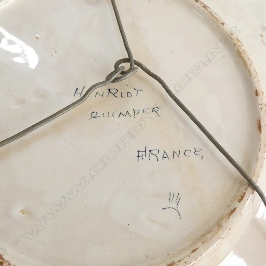 3 PCES FAIENCE; HENRIOT QUIMPER PLATE 240mm dia, BOWL 260mm dia, SMALL PLATE 135mm dia Image 1++